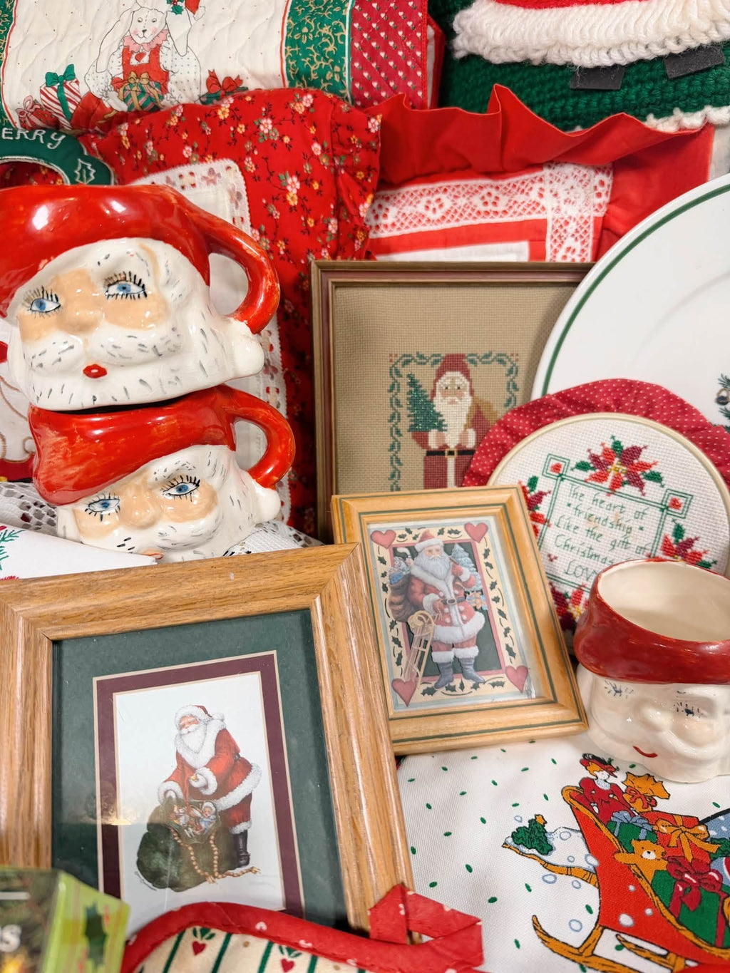 “A Cozy Cottage Christmas”