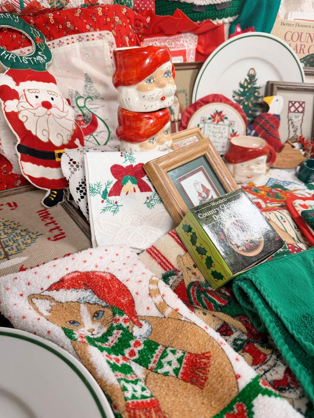 “A Cozy Cottage Christmas”